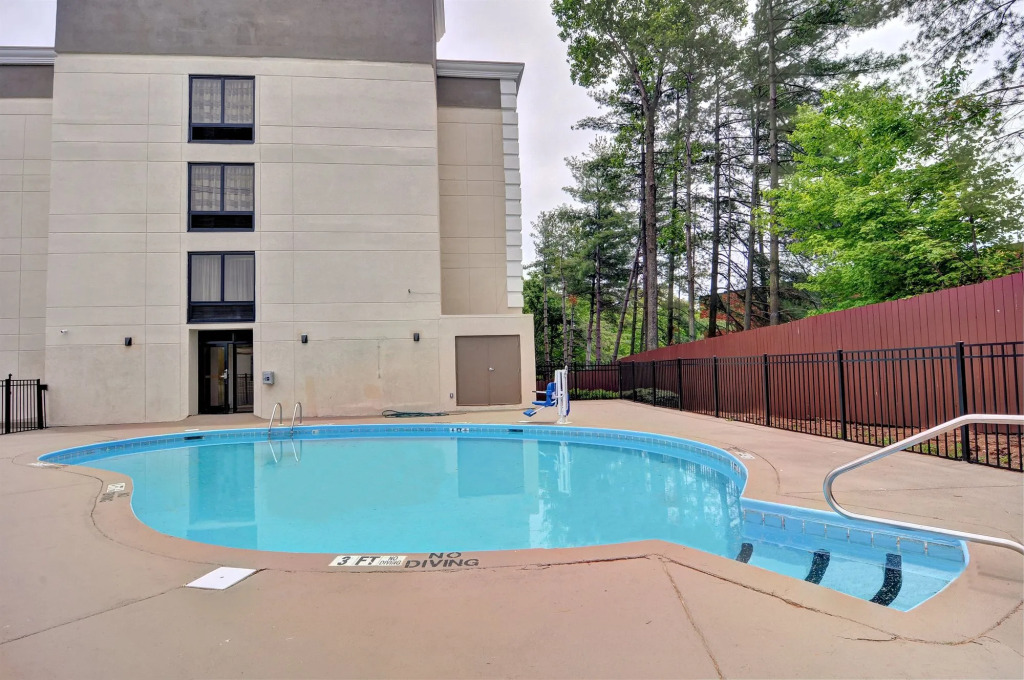 Best Western Plus Hanes Mall