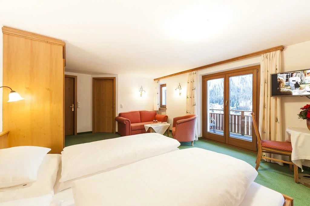 Hotel Sunora - Ski In Ski Out - Formerly Hotel Schranz