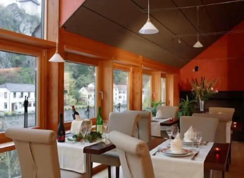 Hôtel - Restaurant " Victor Hugo"