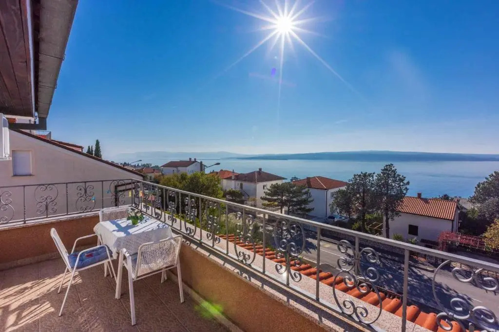Apartment in Crikvenica 42252