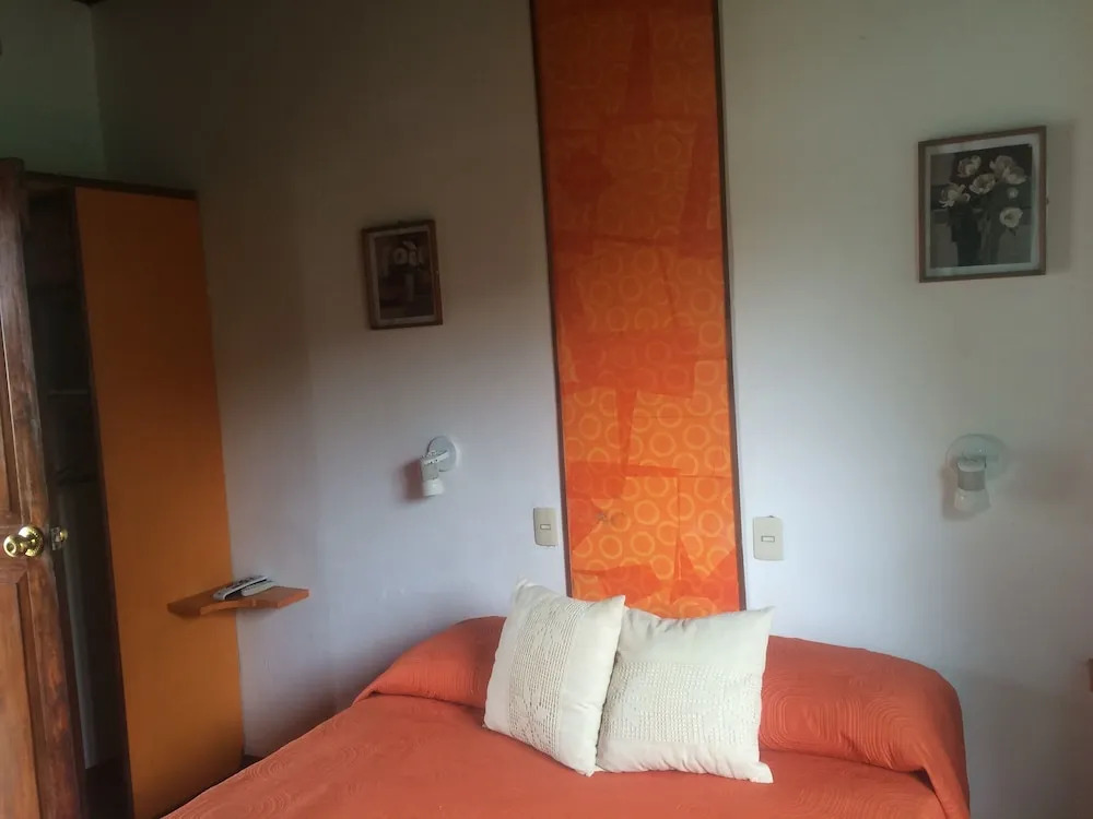 Hotel Artigas