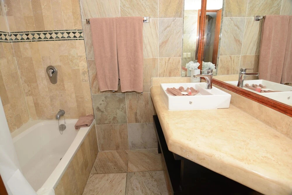 2 BR 2 BathR Rinconada Del Sol