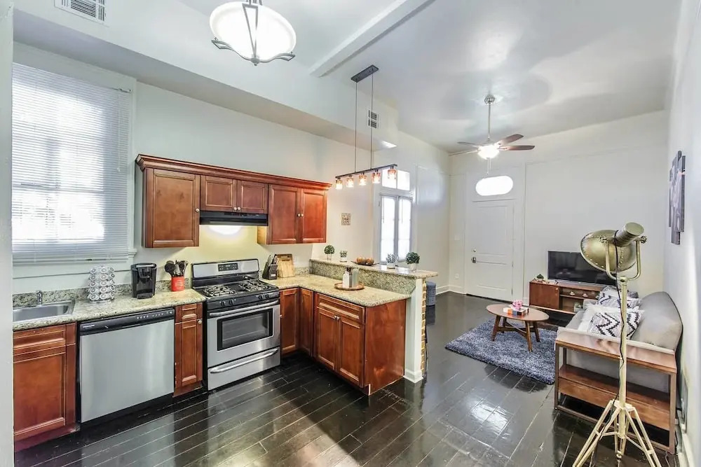 Authentic 2br/2ba in Historic Treme by Domio