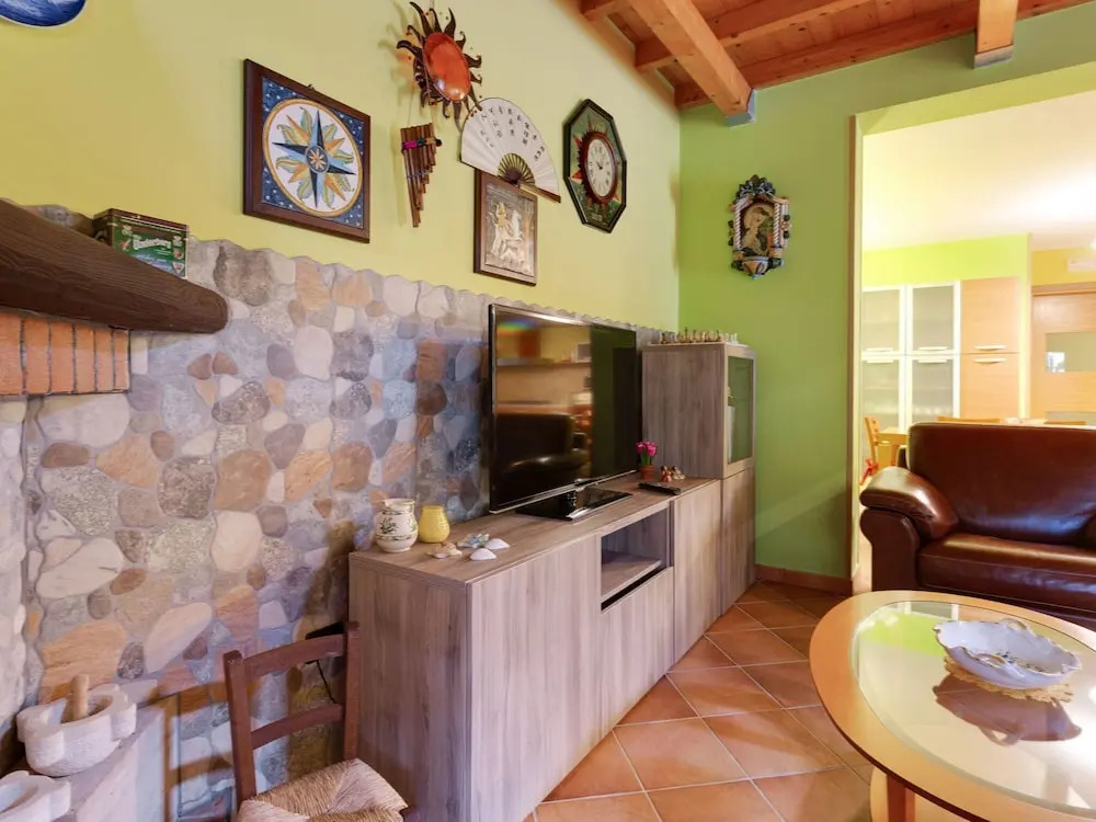 Mountain-view Holiday Home in Cusano Mutri With Private Garden