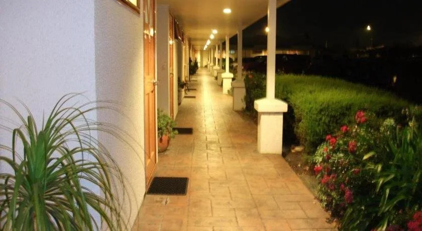 Valdez Motor Lodge