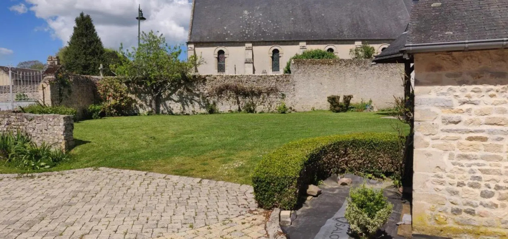 Aux Belles Pierres (Adults Only)