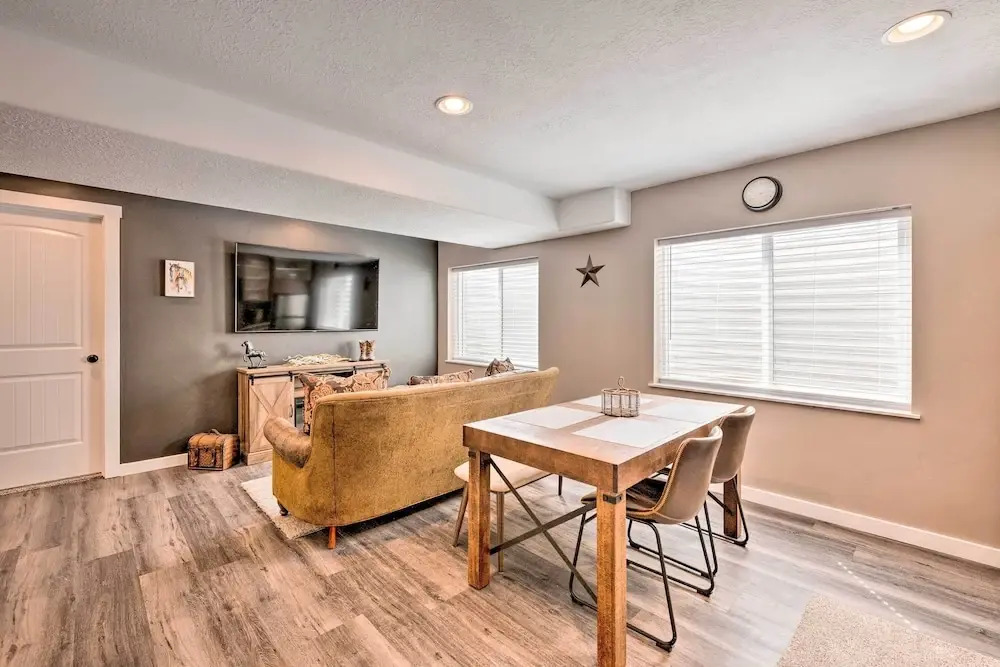 Short Drive to State Parks: Herber City Apt