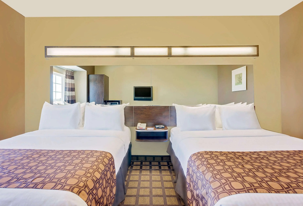 Microtel by Wyndham Perry National Fairground Area I-75