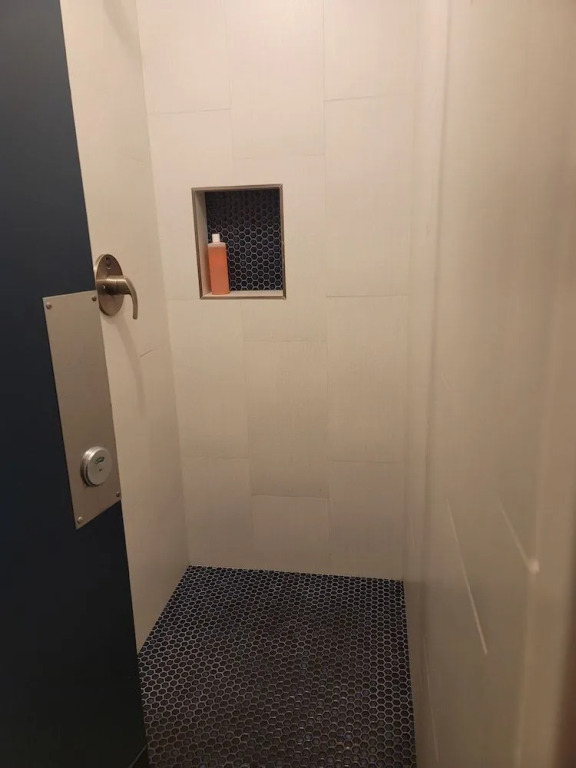 Ansonia Hotel - Hostel