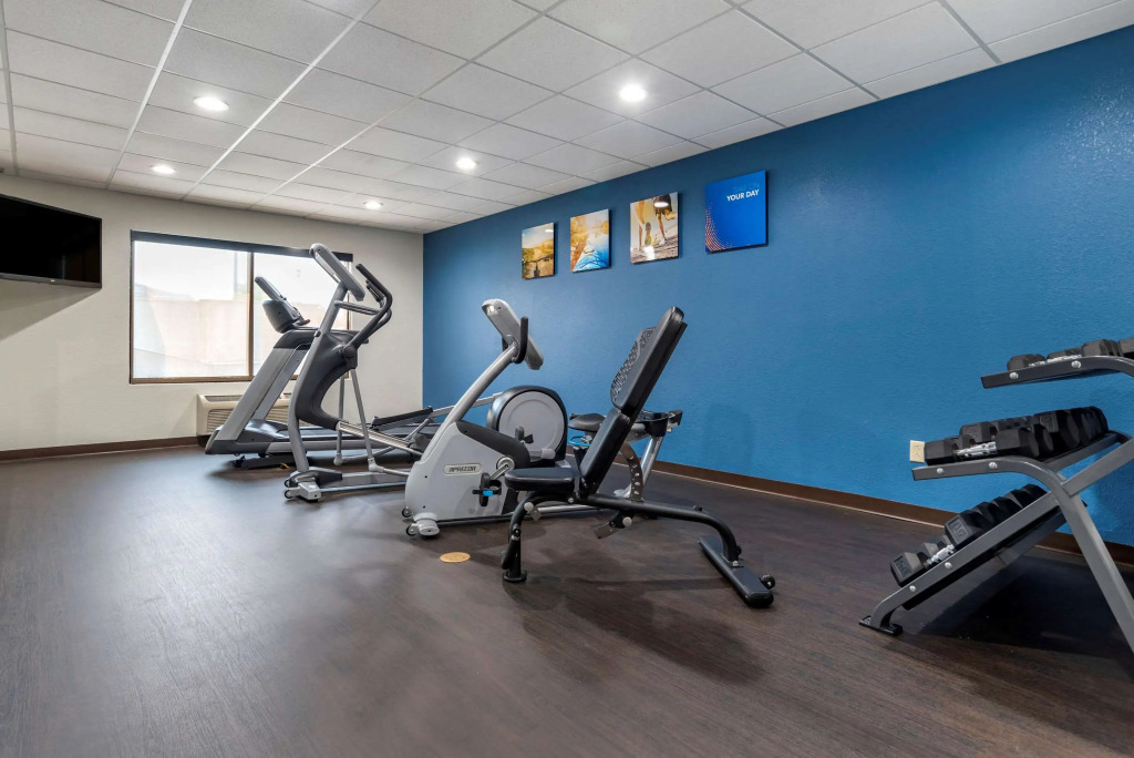 Comfort Suites Pell City near Logan Martin Lake