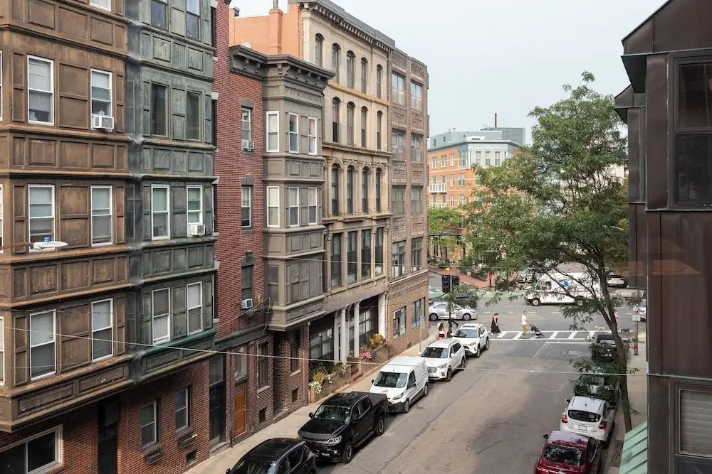 19 Battery St