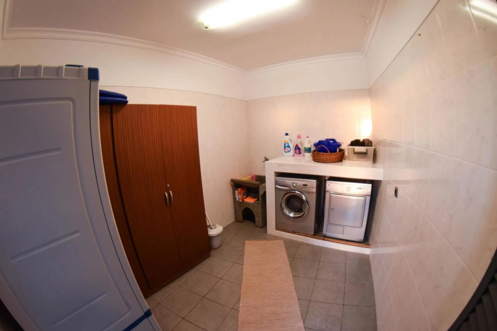 House With 3 Bedrooms in Funchal, With Wonderful sea View, Private Poo