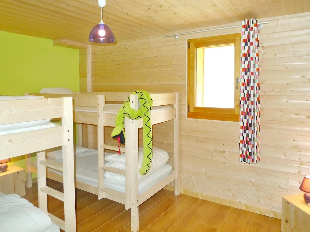 Chalet With 6 Bedrooms in Saint-jean-d'aulps, With Wonderful Mountain
