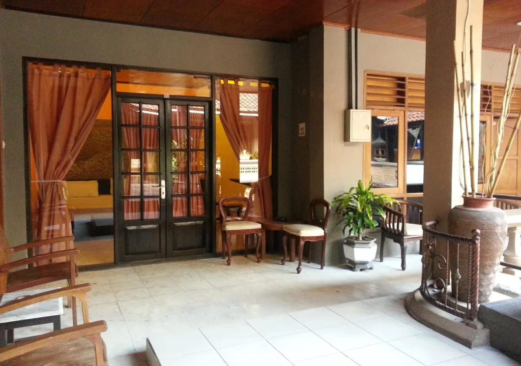 Hidden Oasis Bed & Breakfast