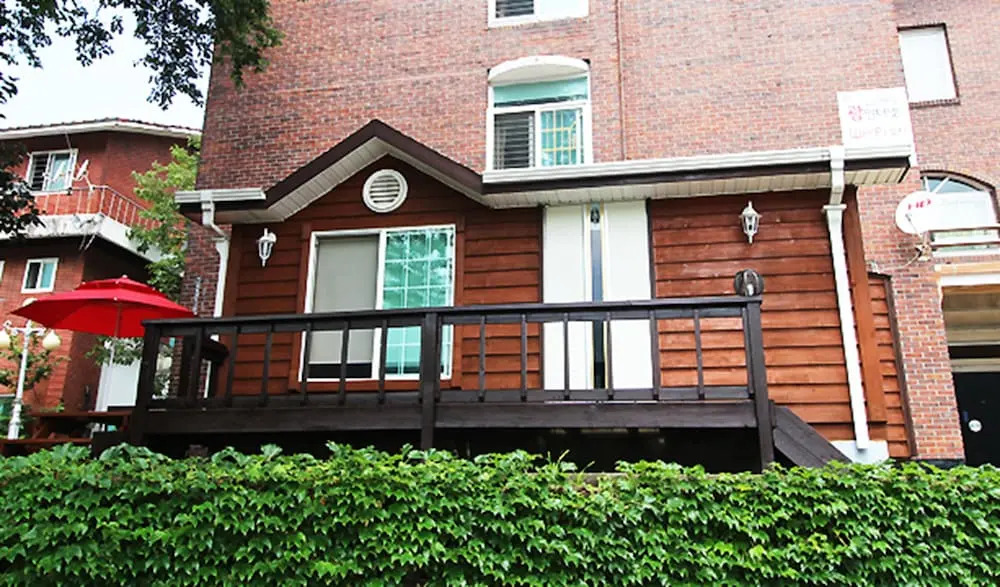 The Red House