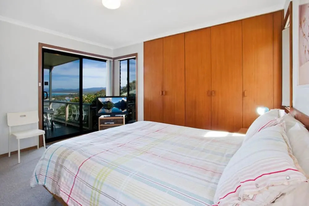 'Cliff 64' Cliff Top Home