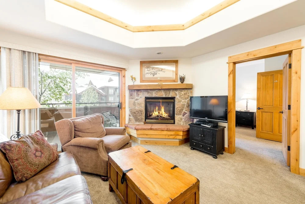 2740 Eagle Ridge Drive Condo - 2 Br condo by RedAwning