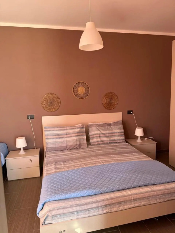 Crisvan Home