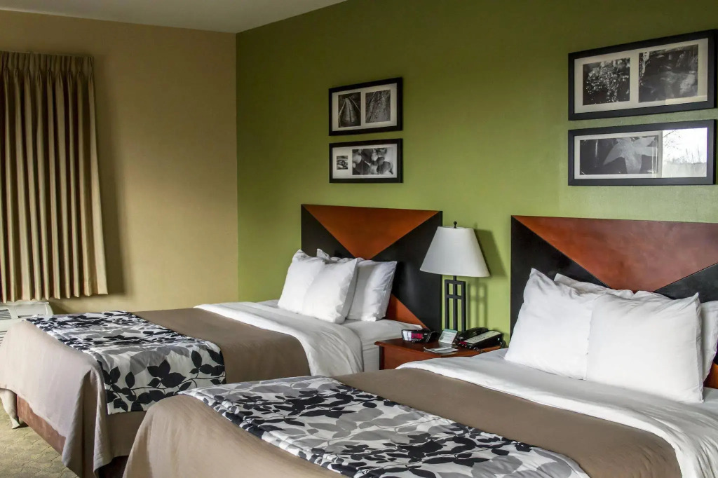 Sleep Inn & Suites Redmond