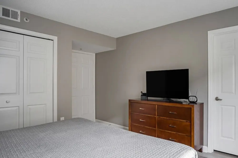 Nashville's #1 Location 2BR/2BATH - Free Parking - Music City! (CH1)