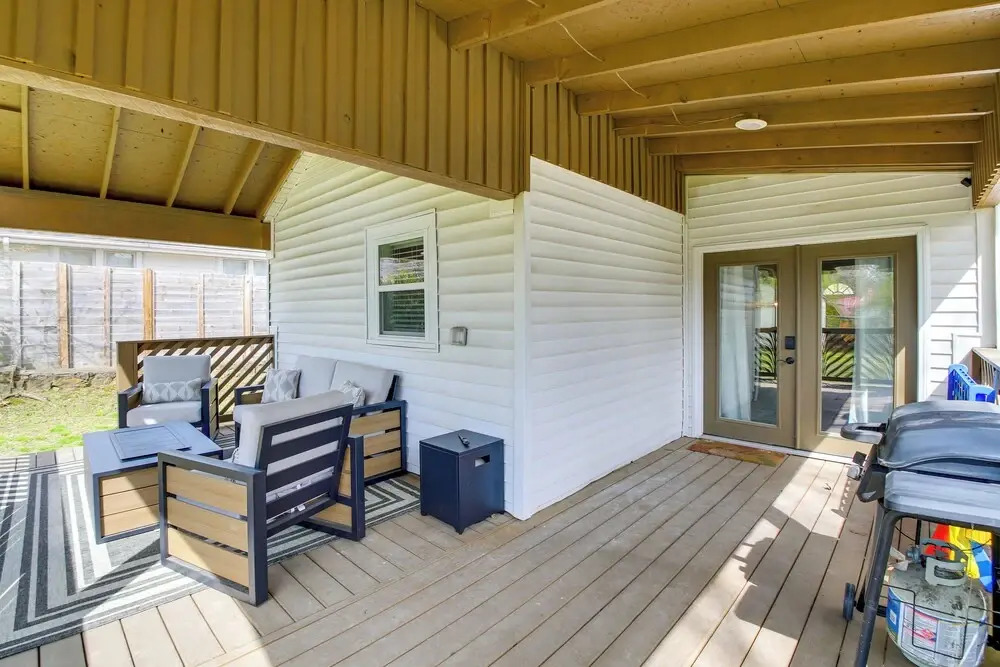Walk to Casino: Home w/ Deck in Hot Springs!
