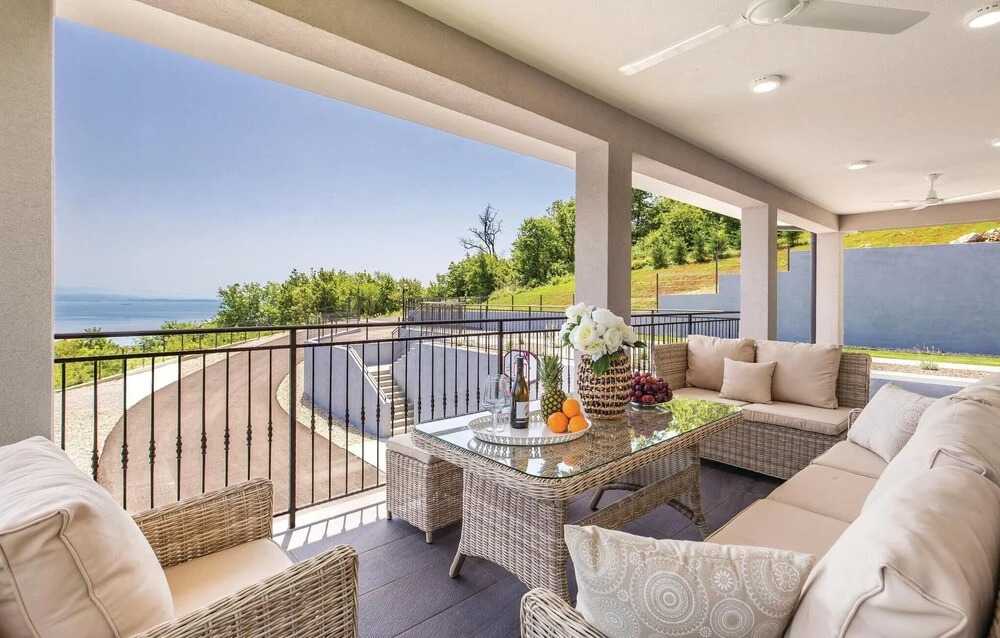 Gorgeous Home In Bregi With Kitchen