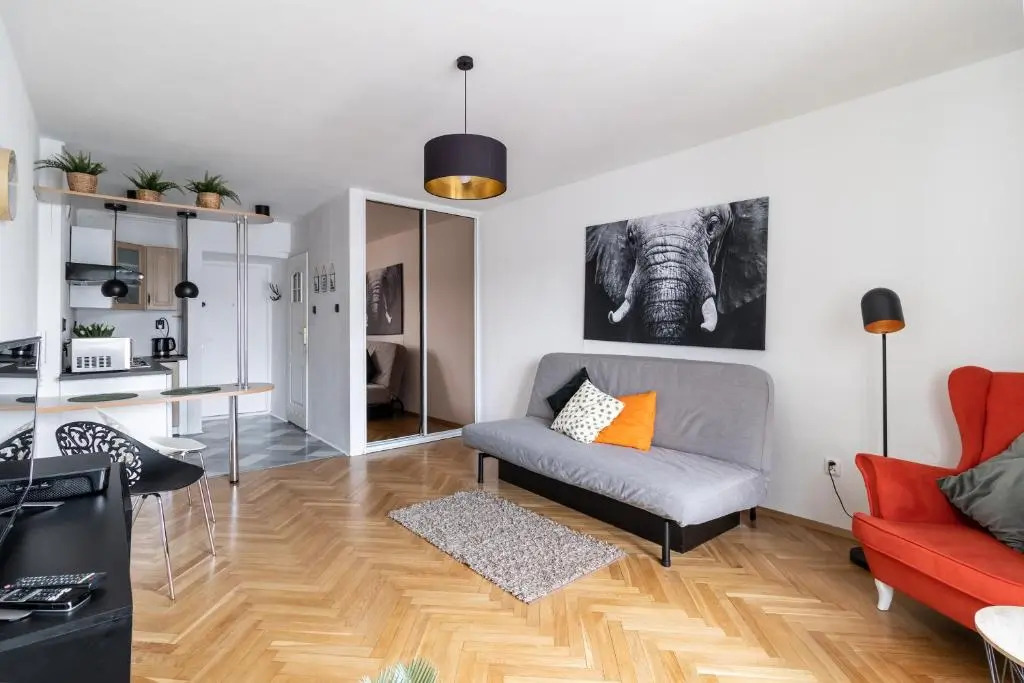 PiotrApartments - Central Warsaw - Walk Everywhere in Central Warsaw