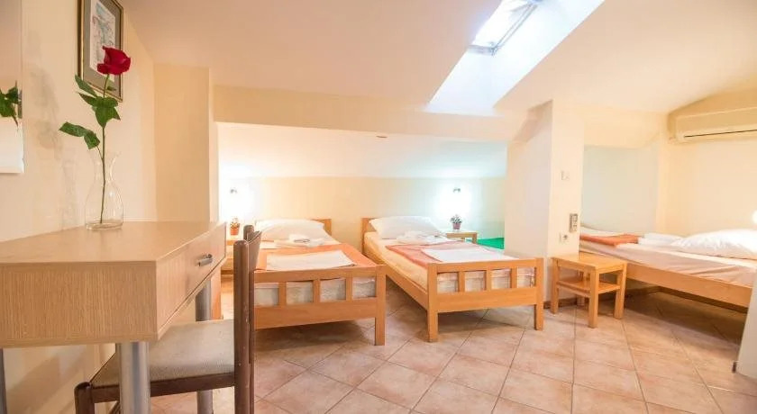 Hotel Rendez Vous