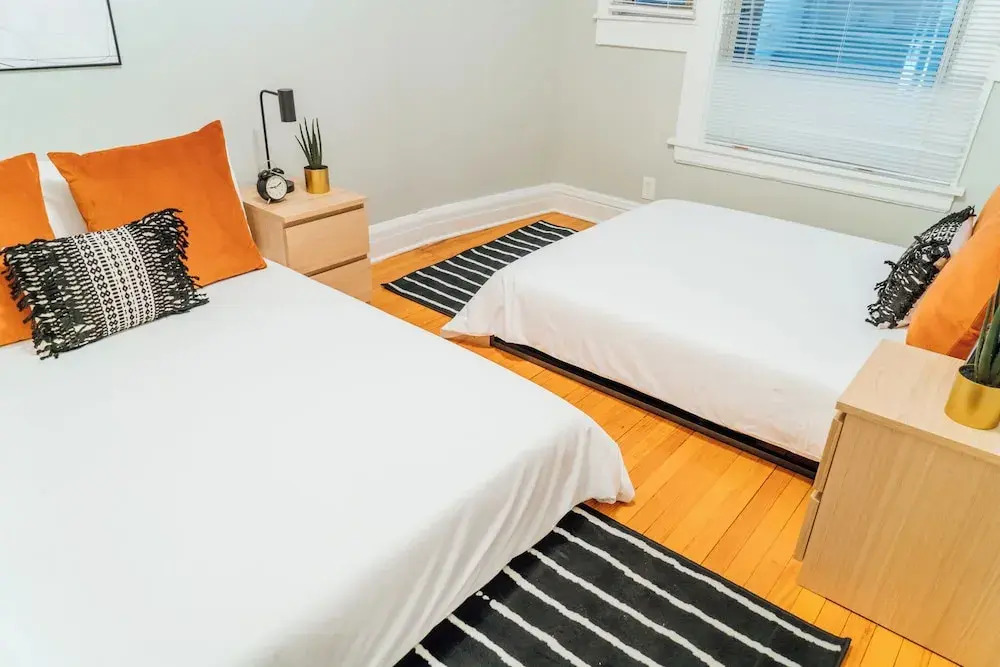 2BR Apt Furnished - Grace 11-1