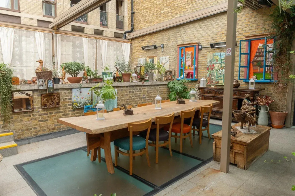 Limehouse Library Hotel