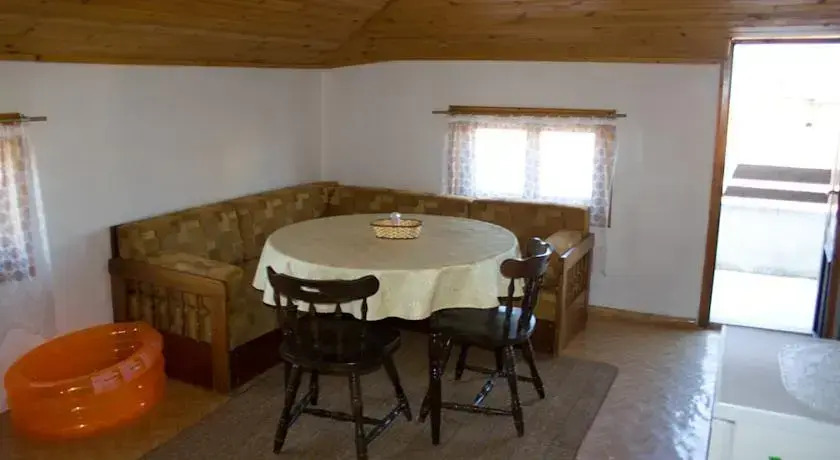 Keni Guest House