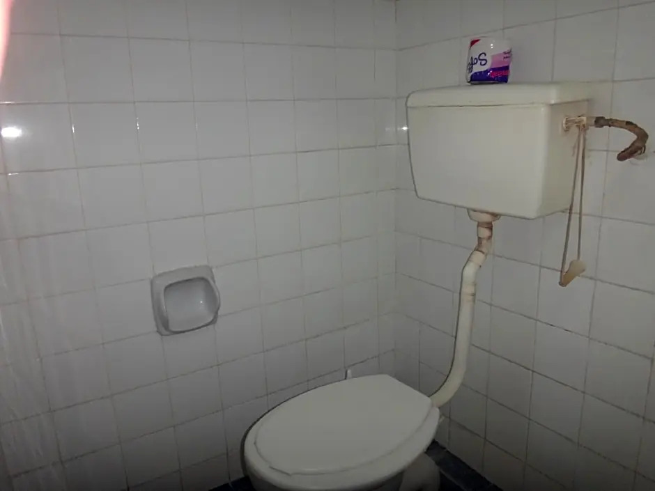 Mid Way Hotel