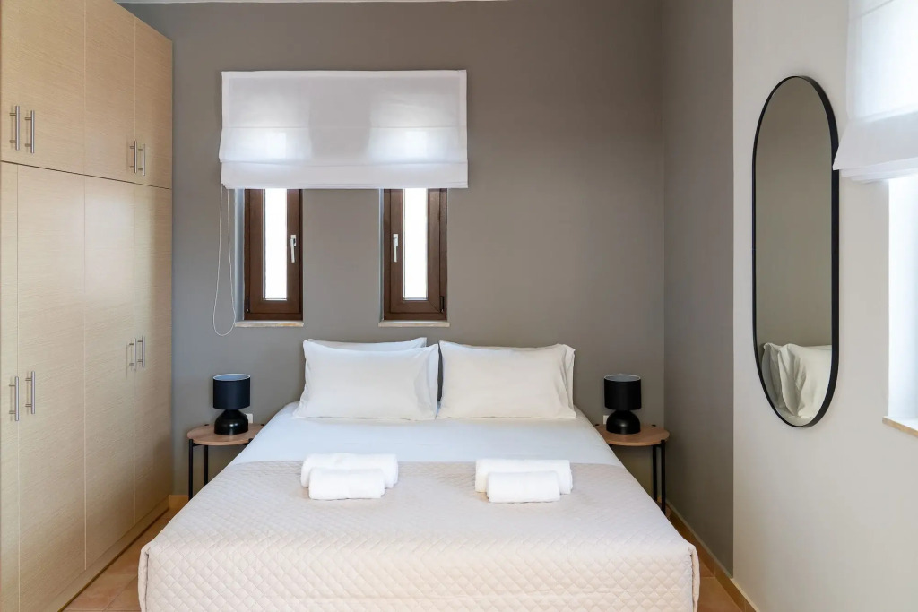 Syra Suites