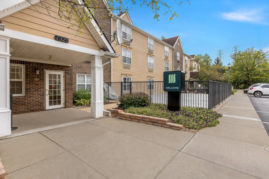 MainStay Suites Middleburg Heights Cleveland Airport