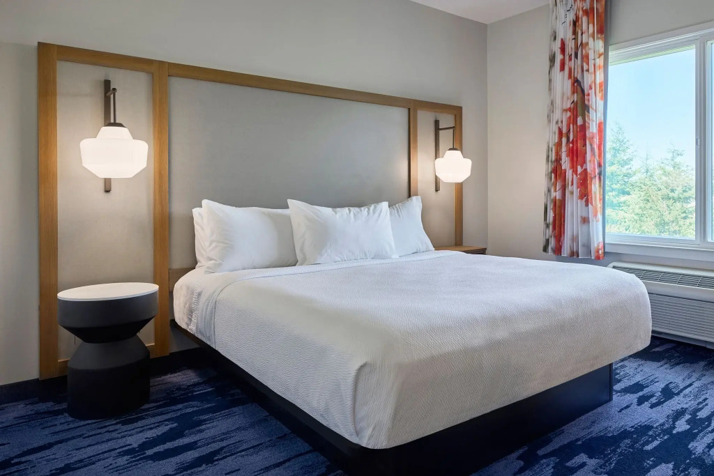 Fairfield Inn & Suites Burlington