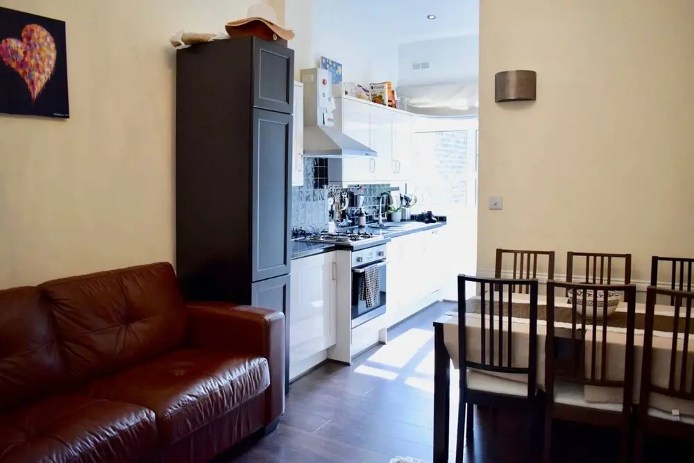 1 Bedroom Flat Close to Earls Court Station
