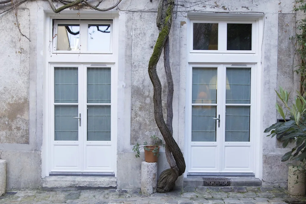 Saint-Germain des Prés Apartment 2