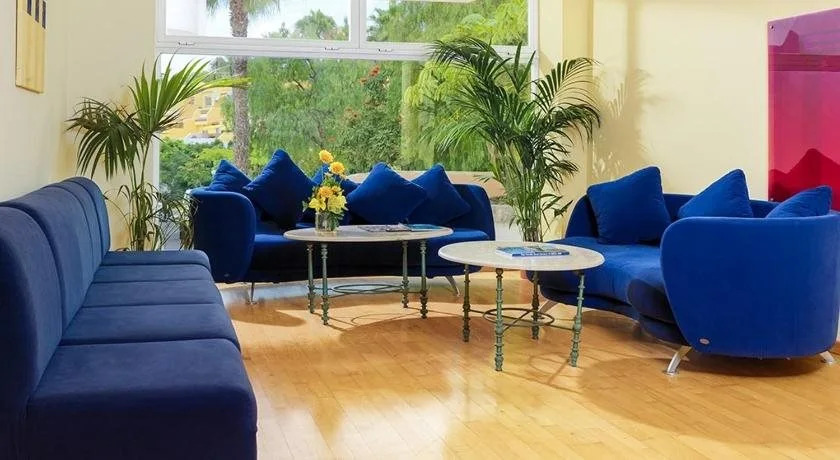 Paradise Court Suites