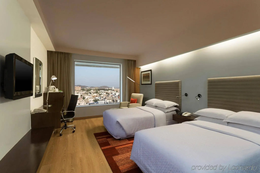 Four Points by Sheraton Jaipur, City Square