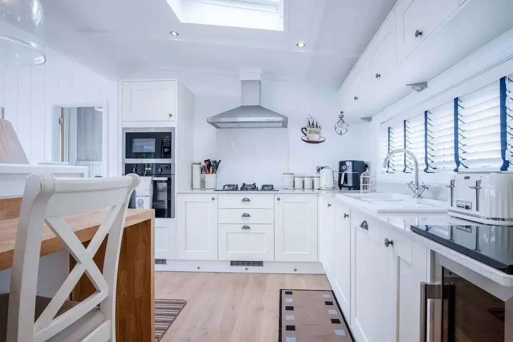 Shearwater 30 - 2 Bedroom Lodge - Summerhill