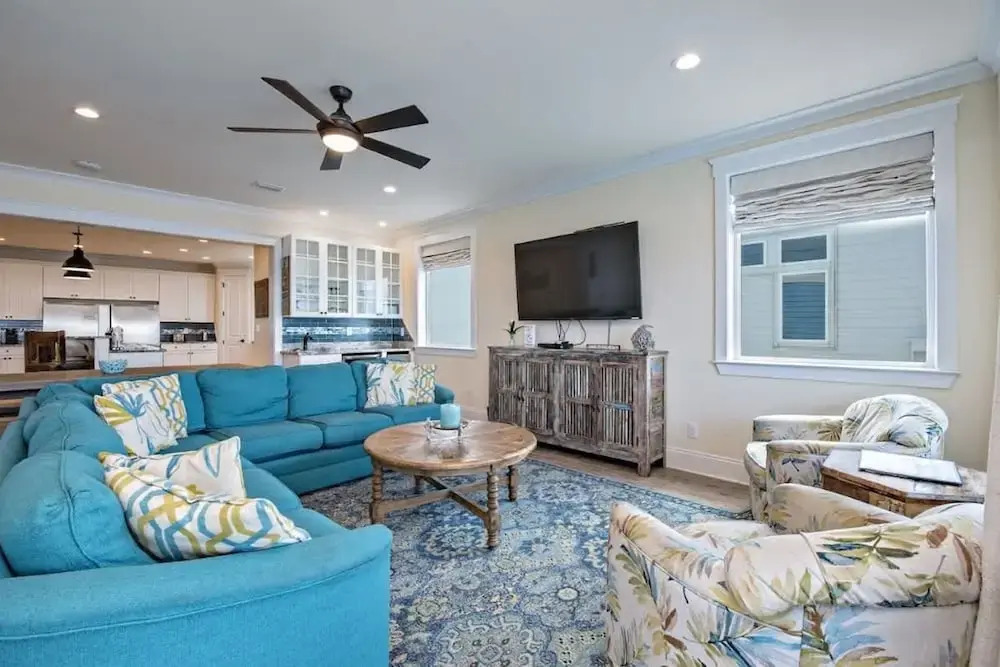 Beachfront 5bed Easybreezy East