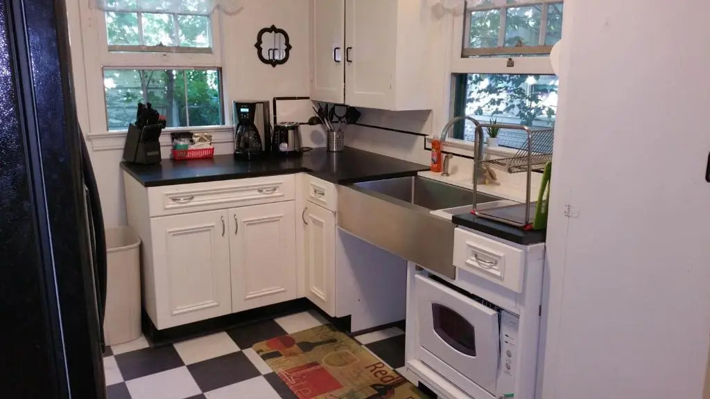 Modern❤️Smart Craftsman HDTV Keurig AC❤of Downtown