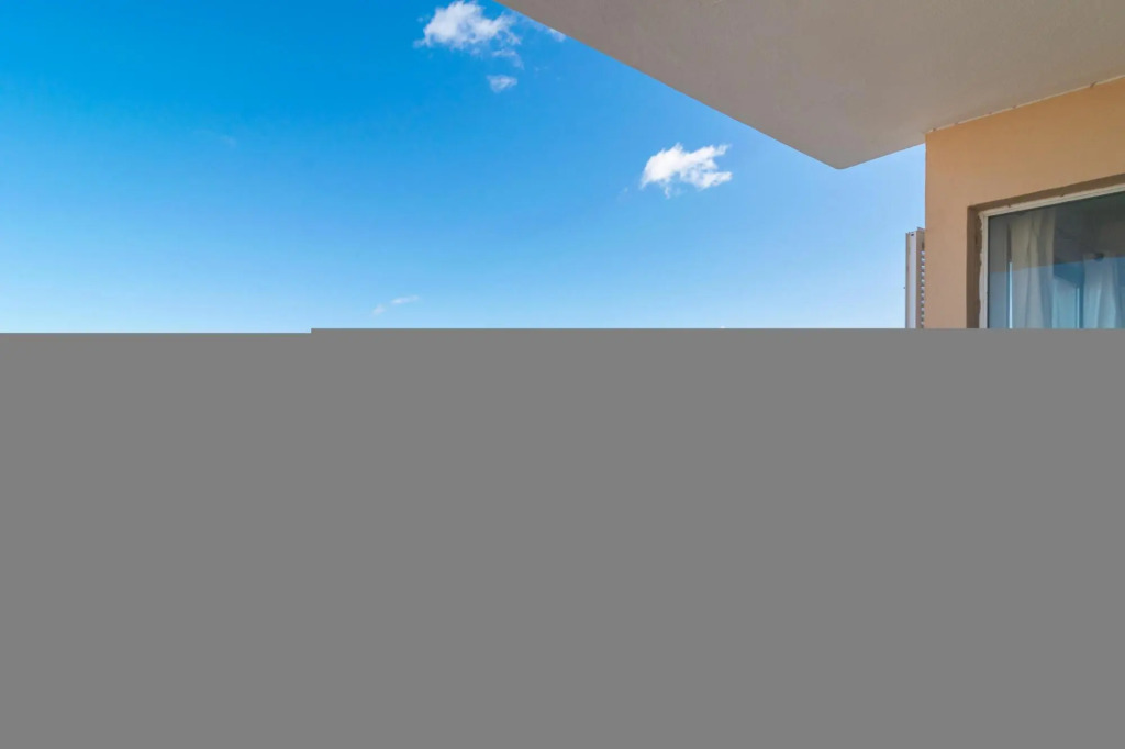 RAN DE MAR (CAN PICAFORT) - ADULTS ONLY - Fabulous seafront apartment with wonderful beach views. Free WiFi.