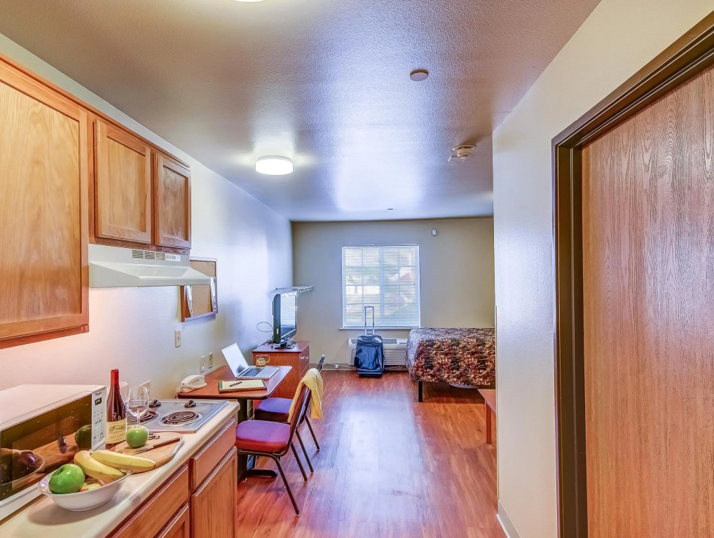 Extended Stay America Select Suites - Colorado Springs - Airport