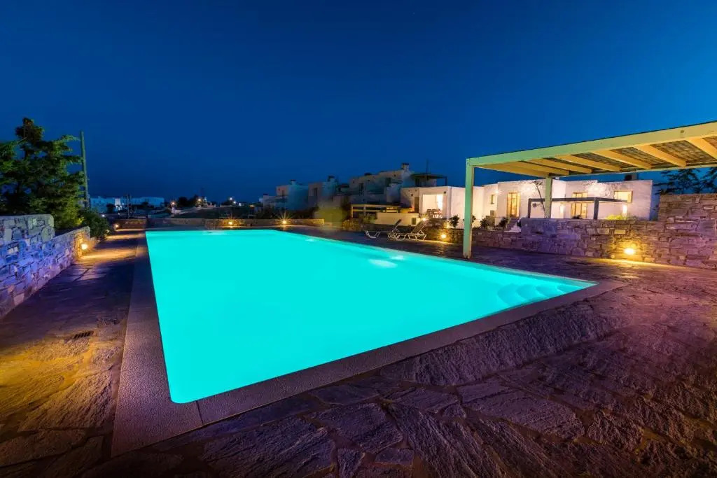 Kallirroe Deluxe Villa with Sea View and Pool