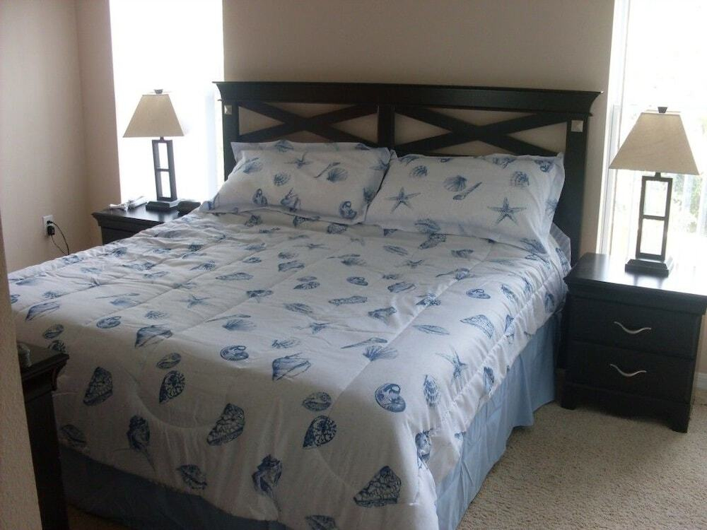 3 Br Compass Bay Sleeps 8 - Fld 3271