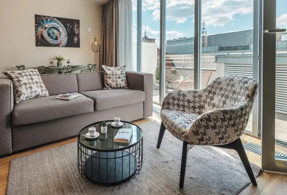VN17 Rooftop Suites by Adrez