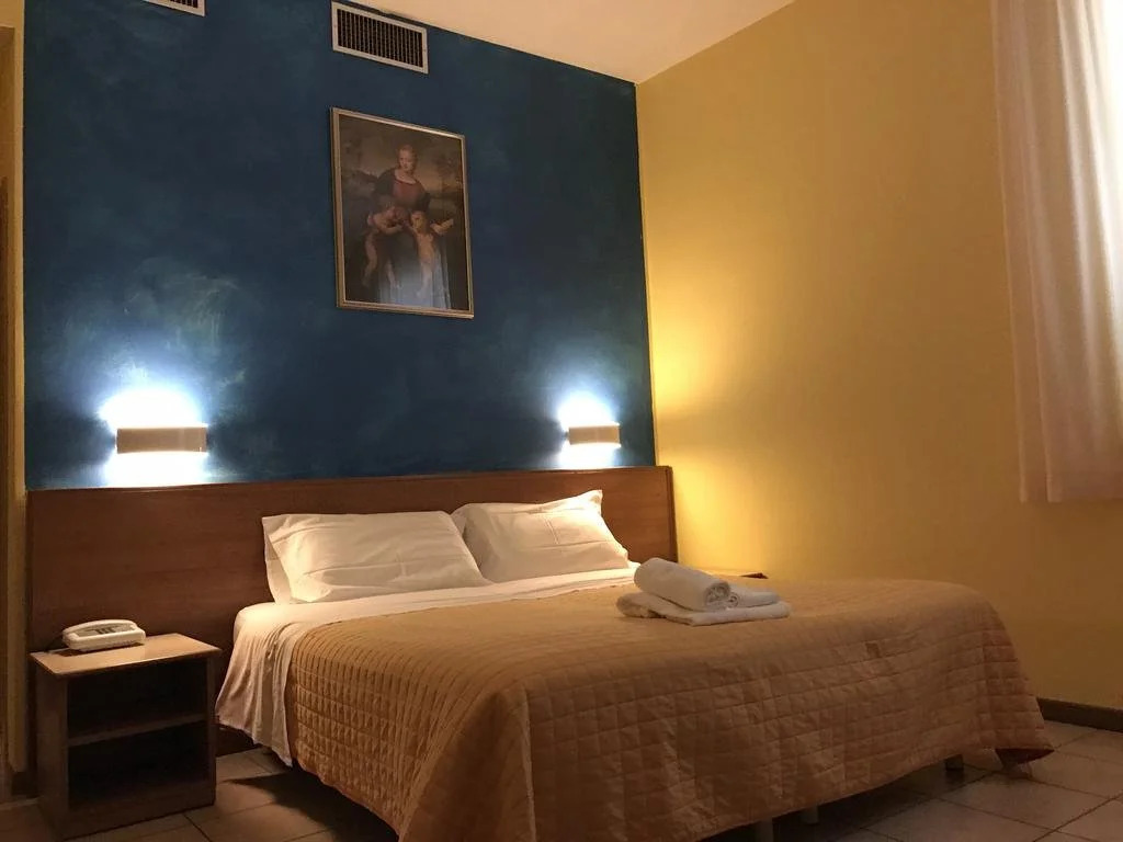 Hotel Pellegrino E Pace