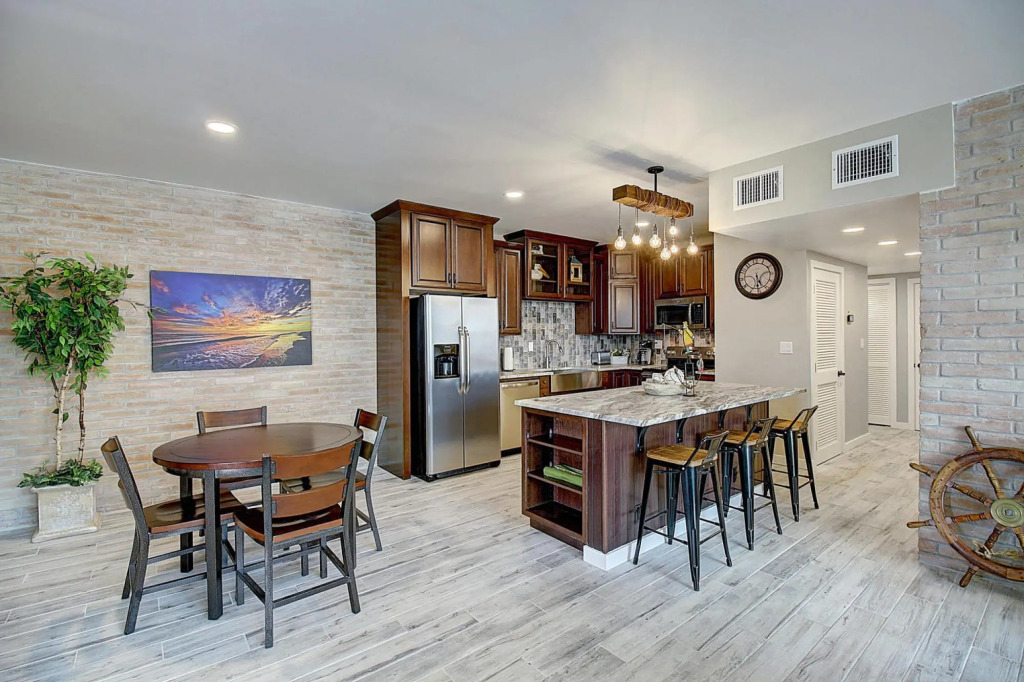 Channelview  217 in Port Aransas