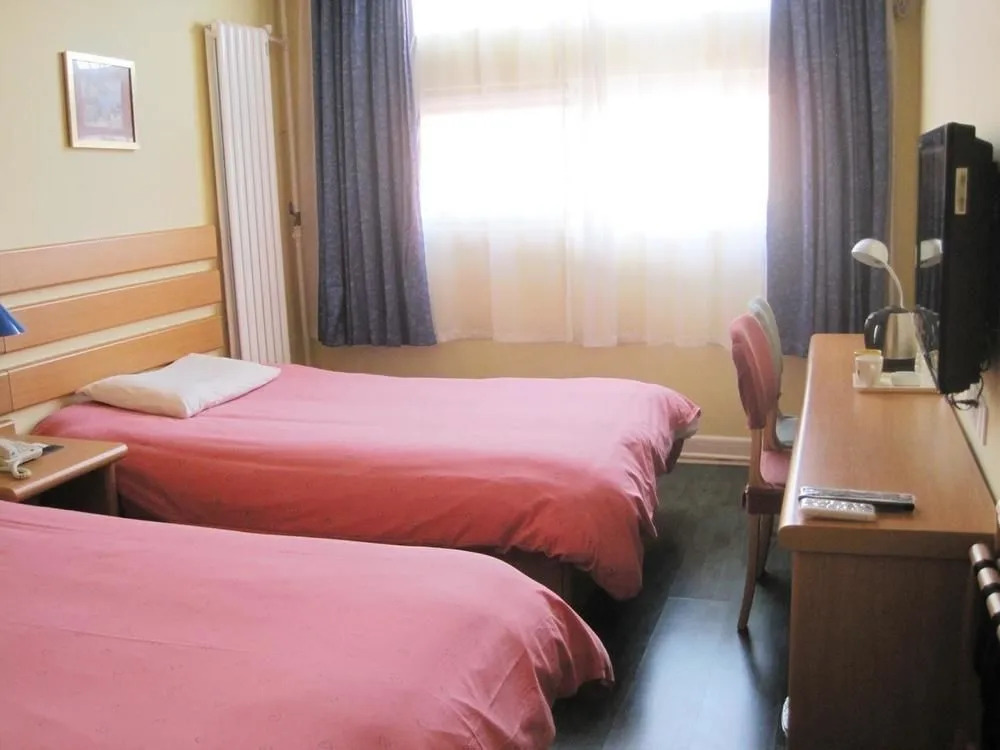 Home Inn Tai'an Train Station Square